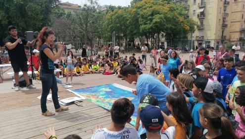 Each group has made three stops, in each of which they have carried out a workshop to deepen their knowledge of the ocean / Yaiza Castillo (ICM-CSIC).