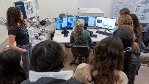 The ICM-CSIC maintains a strong commitment to the educational community, promoting the creation and development of regional, national and European blue school networks / ICM-CSIC.