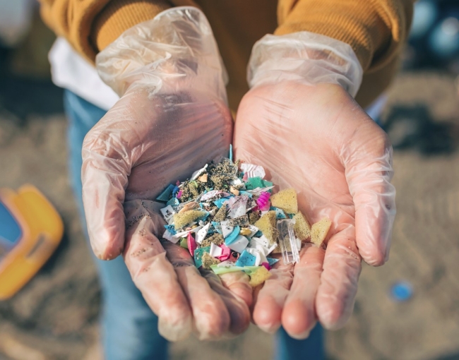 L'equip investigador assenyala la necessitat de revisar la normativa ambiental sobre contaminants derivats del plàstic / iStock.