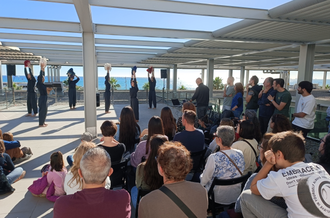 Una de les principals novetats d’aquesta edició va ser la incorporació de l’art com a llenguatge complementari per apropar la ciència a la ciutadania / ICM-CSIC.